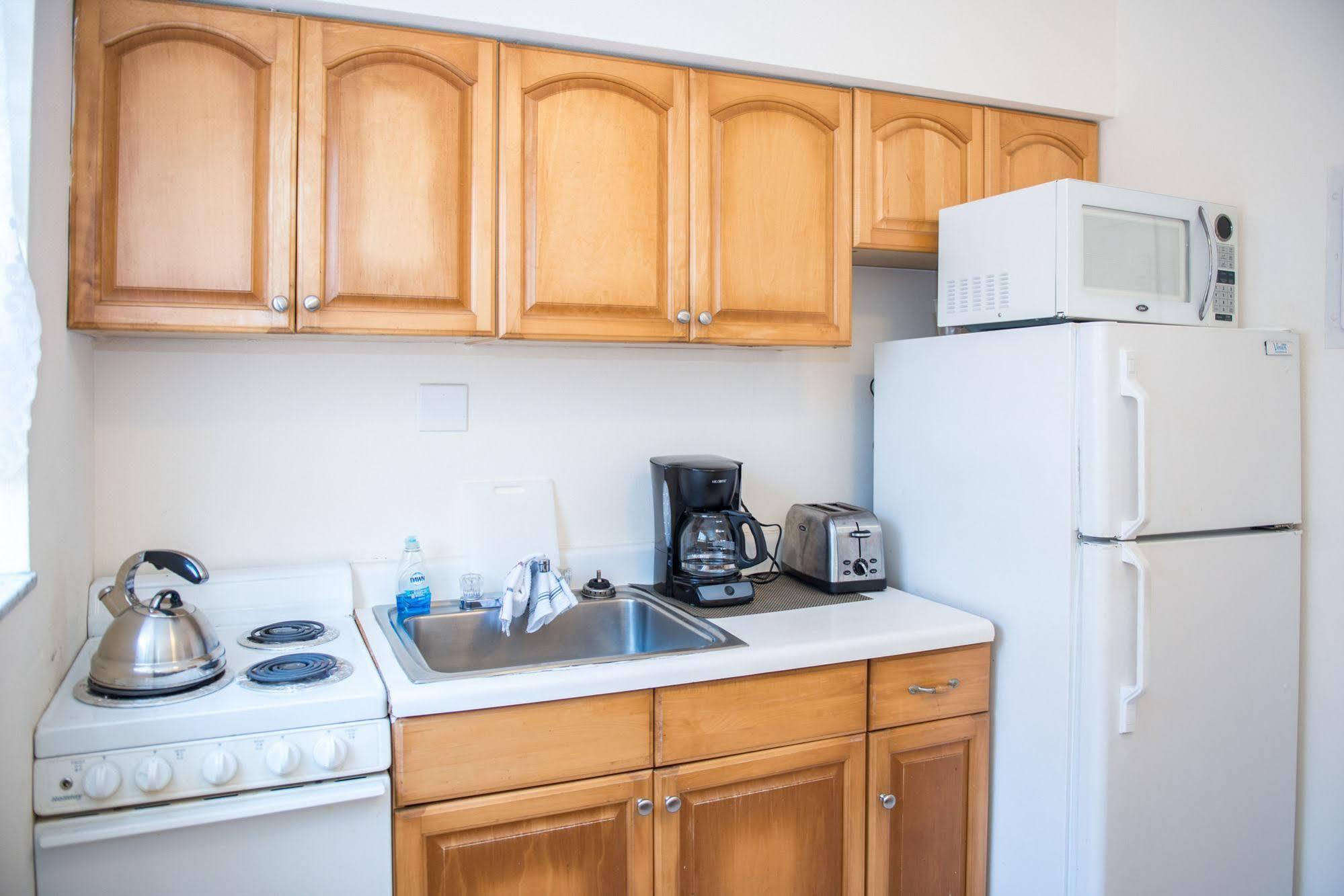 Shore Haven Resort Inn Lauderdale-by-the-Sea Екстер'єр фото
